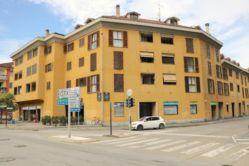 Attico In Corsico Διαμέρισμα Εξωτερικό φωτογραφία